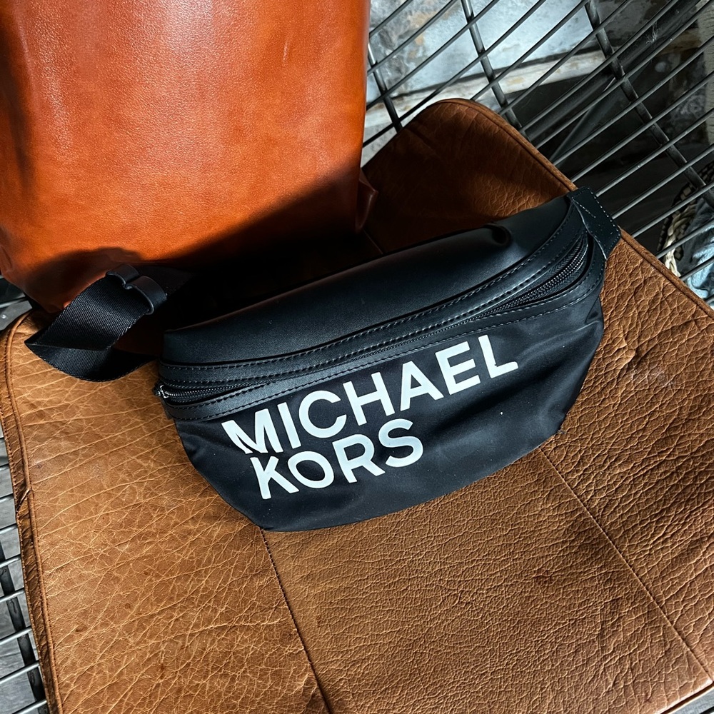 Michael Kors Fanny Pack Belt Bag